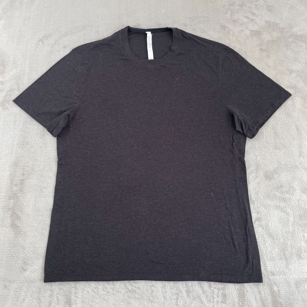 Lululemon Performance Stretch T-Shirt Men Large Charcoal Short Sleeve Active